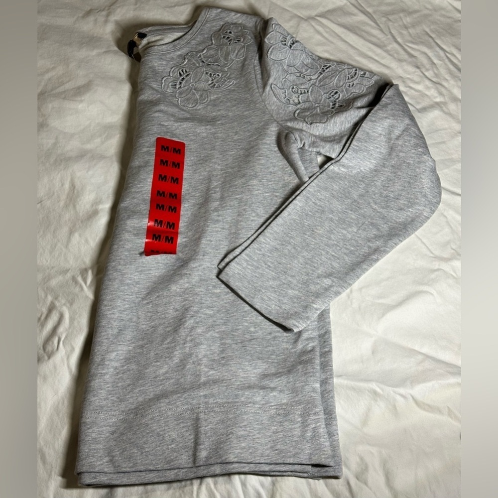 ✨NWT✨ Dalia: Women’s Long Sleeve Top- Size Medium (ptp approx 20in) - Picture 7 of 11
